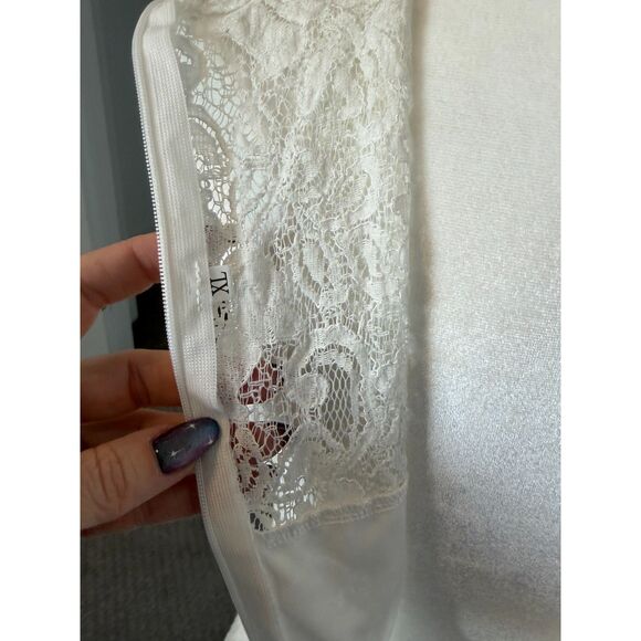 Brand Unknown White Lace Dress with Train, Wedding Party dress, Sizee 4-6? - Picture 5 of 14